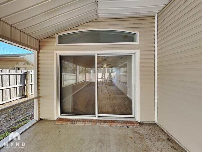 Building Photo - 6585 Morse Glen Ln