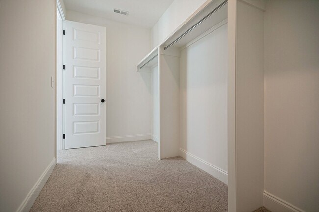 Building Photo - 3013 Long Br Cir
