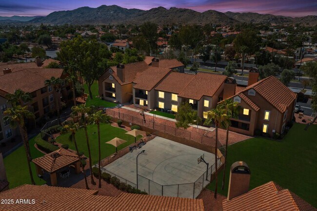 Building Photo - 9605 S 48th St