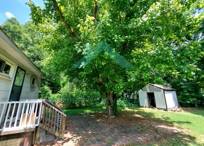 Building Photo - 2017 Todd St