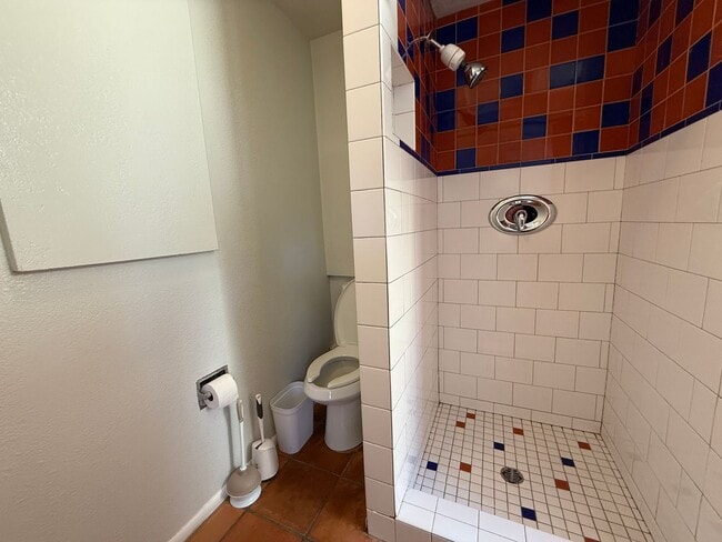 Building Photo - Pacific Beach 1 Bed/1 Bath Studio with Backyard