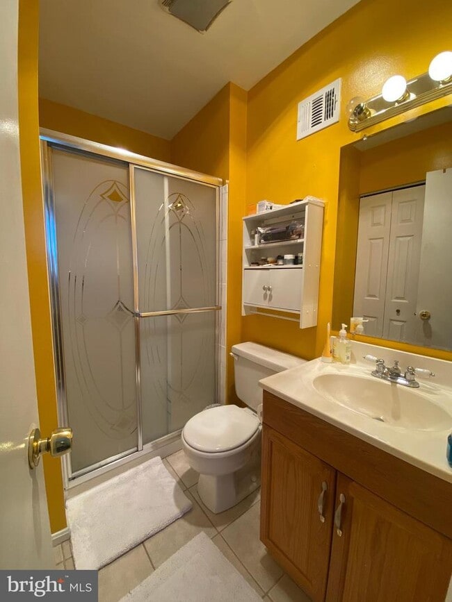 Building Photo - 8207 Stationhouse Ct