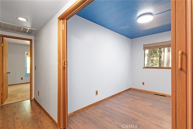 Building Photo - Magalia Home for rent, 2 bed 2 bath with bonus room Short term lease or month to month