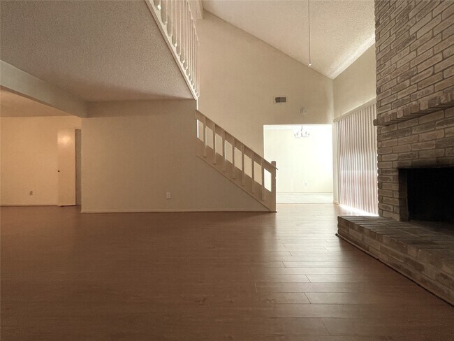 Building Photo - 6203 Gladewell Dr
