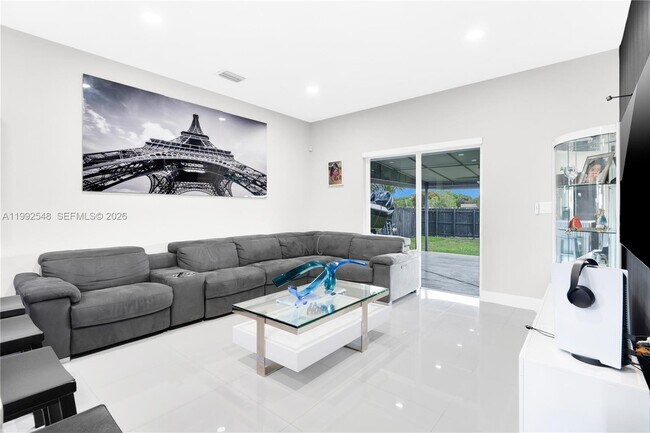 Building Photo - 30775 SW 158 Path