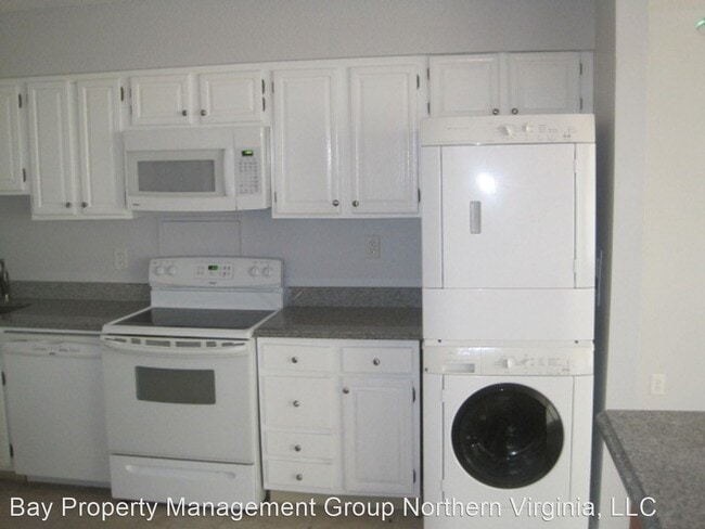 Building Photo - 2 br, 2 bath House - 3713 GEORGE MASON DR ...