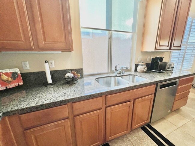 Building Photo - 40759 Calle Guapo