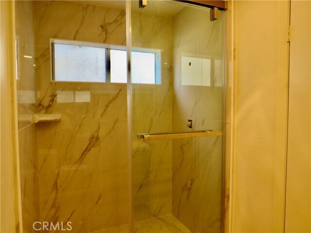 Building Photo - 3935 Bluff Pl