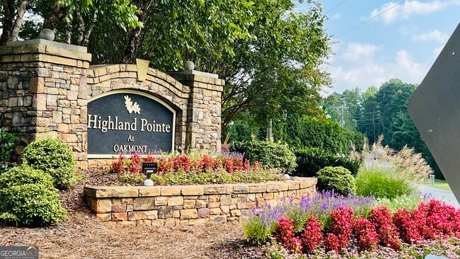 Building Photo - 256 Highland Pointe Cir E