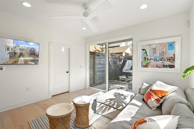 Building Photo - 209 Ben Howell Dr