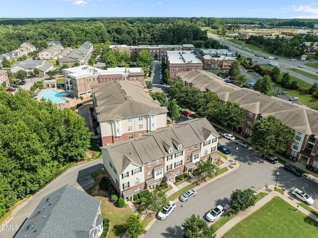 Building Photo - 6052 Kentworth Dr
