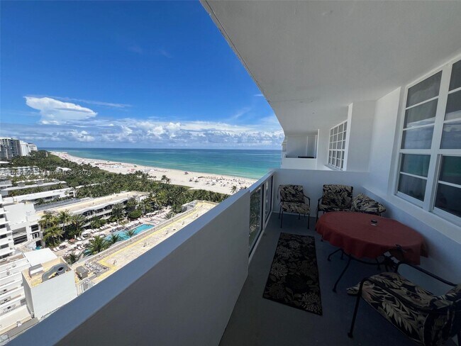 Building Photo - 100 Lincoln Rd