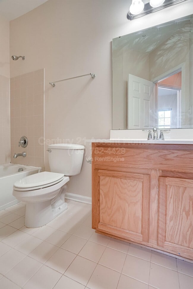 Building Photo - 23515 Forest Haven Way