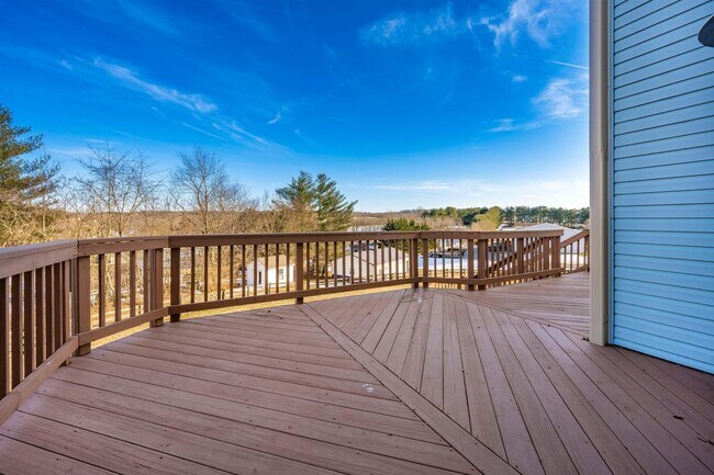 Building Photo - WELLER ESTATES