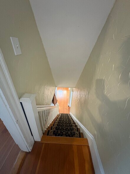 Building Photo - 53 Bromfield Rd