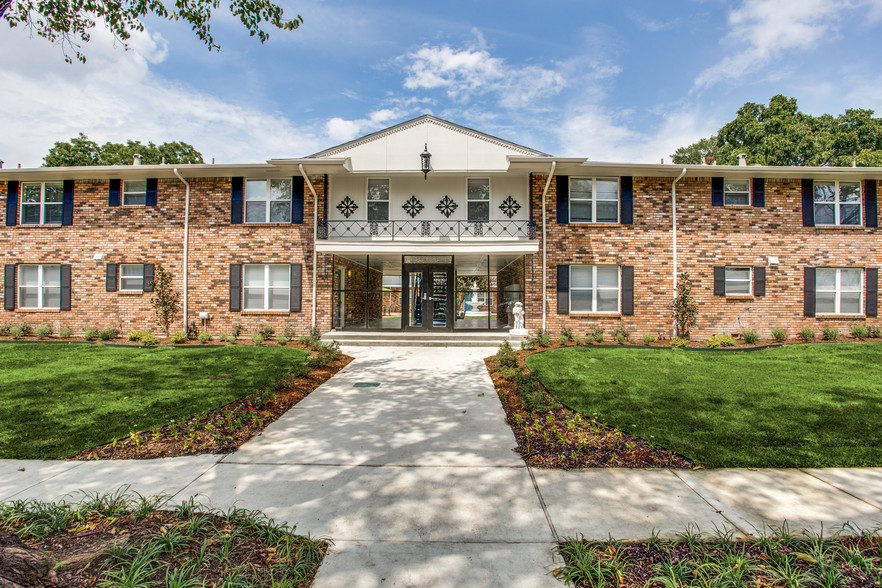 Building Photo - Carolina Apartments