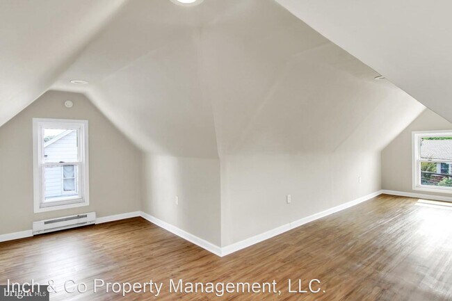 Building Photo - 4 br, 1 bath House - 461 Highland Street W...