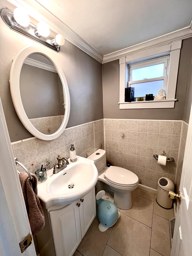 Building Photo - 140 A NW Highway