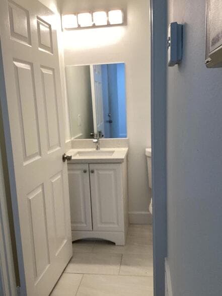 Building Photo - 20970 Vía Oleander