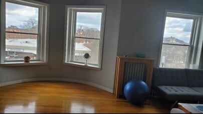 Building Photo - 154 Harvard St