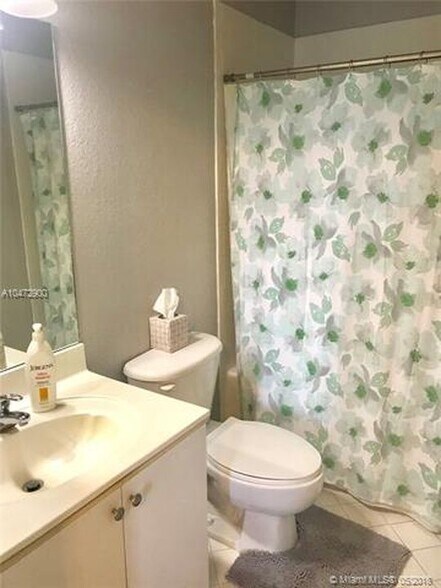 Building Photo - 2621 SE 12th Rd