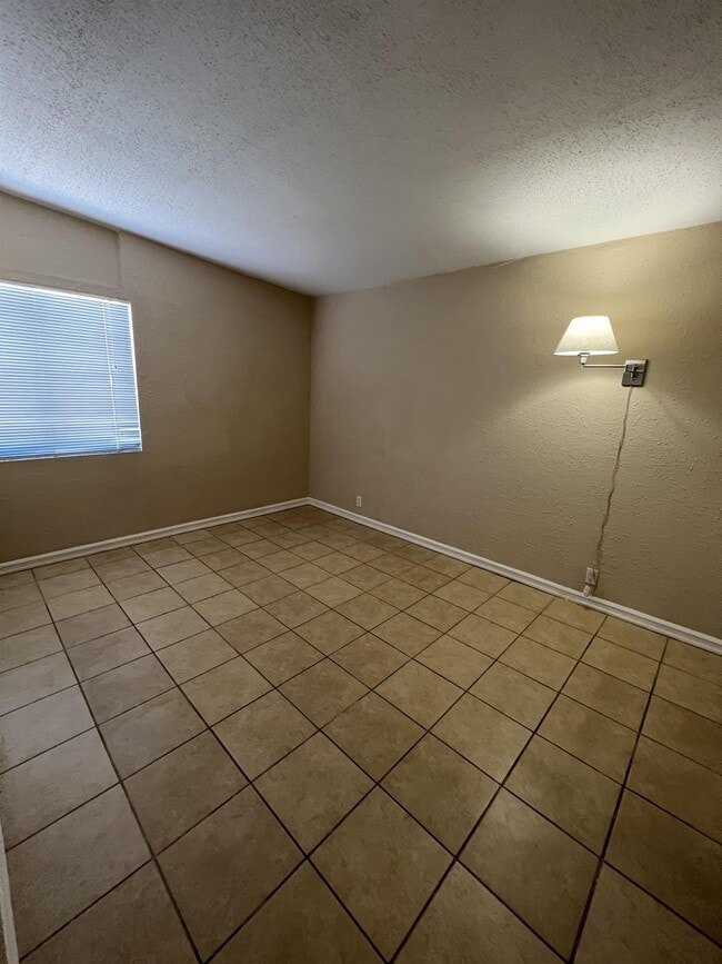 Building Photo - 1880 Caballero Way