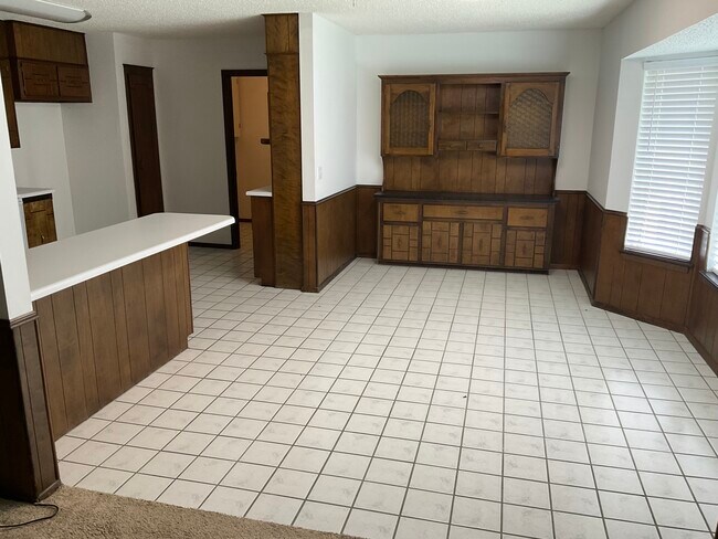Building Photo - 4708 Journey St
