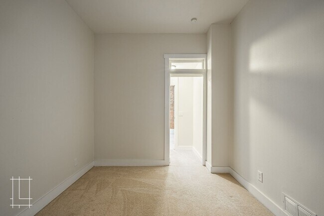 Building Photo - 812-814 Neil Ave