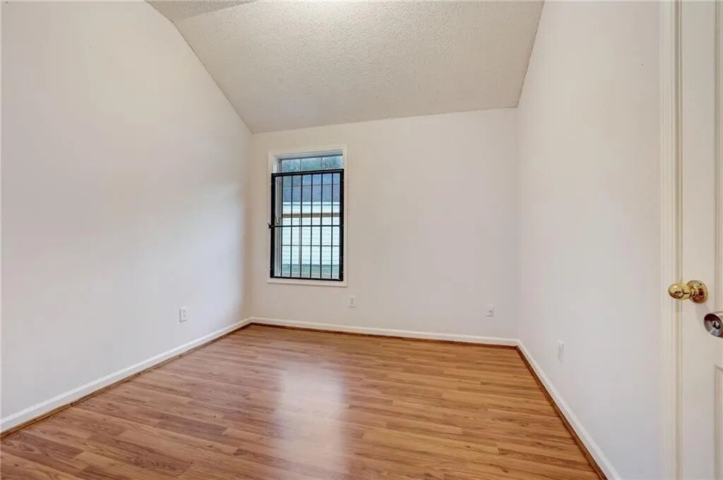 Building Photo - Room in House on Cypress Pointe Dr