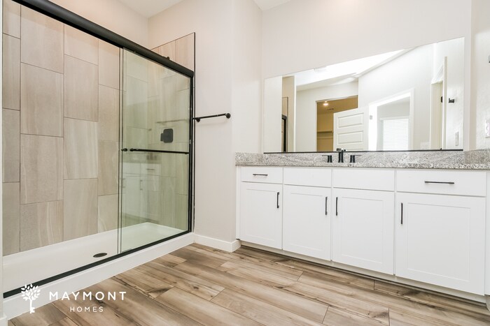 Building Photo - 11515 W Cumberland Dr