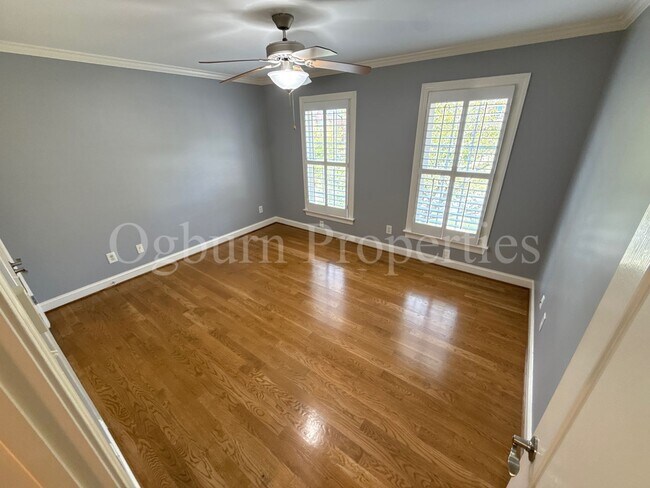 Building Photo - 4BR/2BA/2-0.5BA Custom Home in Greenbrier ...