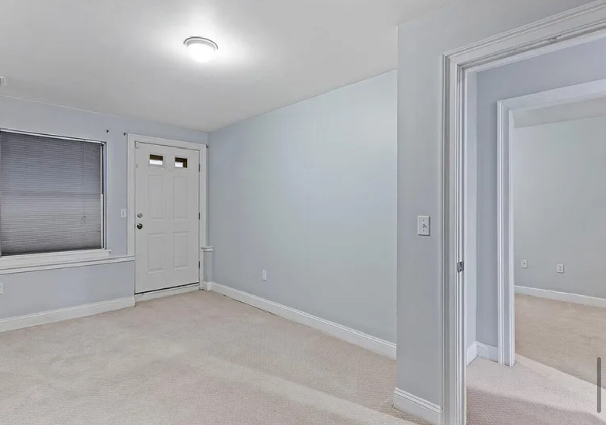 Building Photo - 873 Harrison Ave