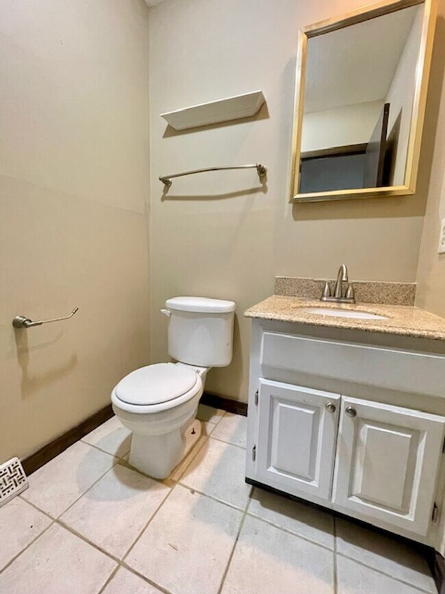 Building Photo - ohp2537