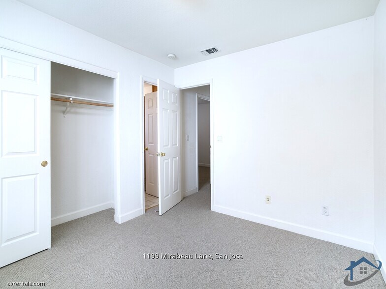 Building Photo - 1199 Mirabeau Ln
