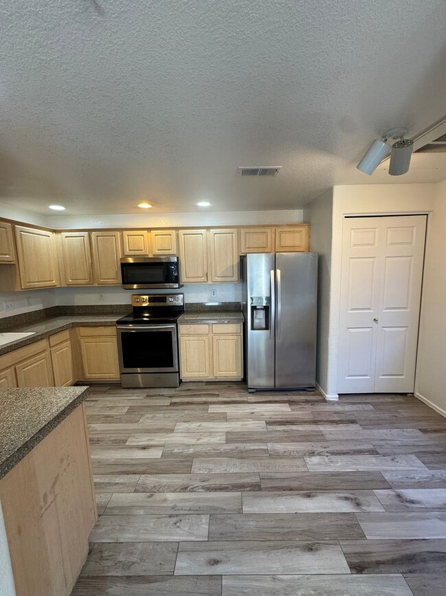 Building Photo - North Scottsdale Condo for rent