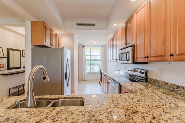 Building Photo - 5068 Annunciation Cir