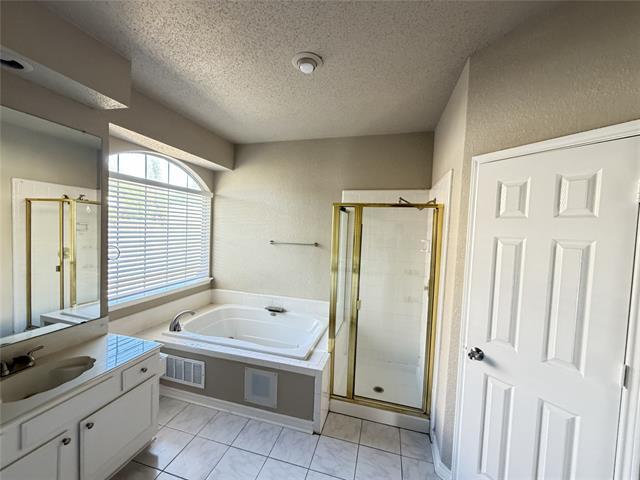 Building Photo - 7000 Hillview Dr