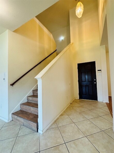 Building Photo - 931 Sierra Springs Ln