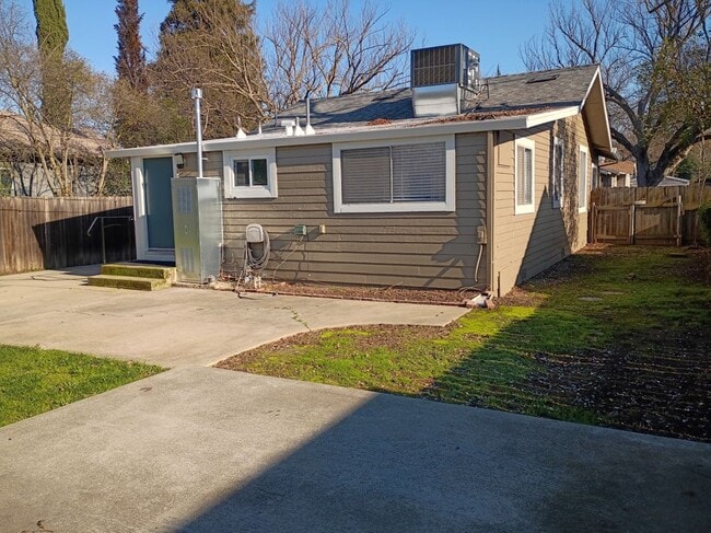 Building Photo - 1856 51st St