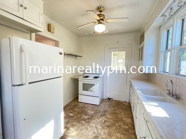 Building Photo - Coming Soon! Charming 3 bedroom, 2 bathroom home located in the Vista area near Vallejo High School