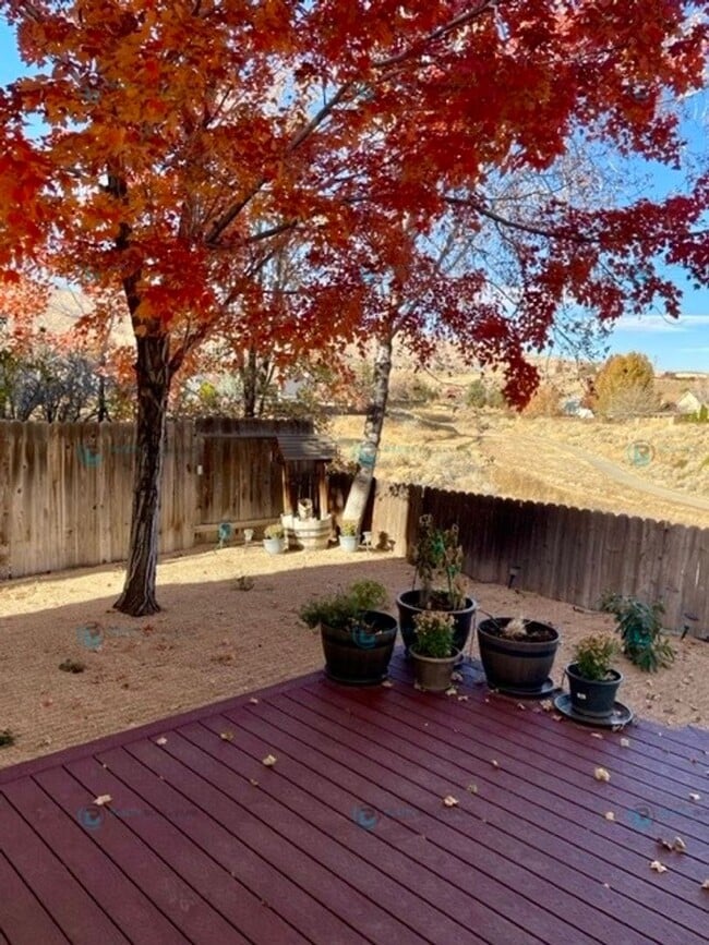 Building Photo - Beautiful- 4 Bedroom, 3 Bath, 3 Car Garage, NW Reno!