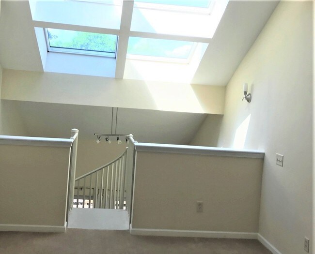 Building Photo - 7606 Westward Way