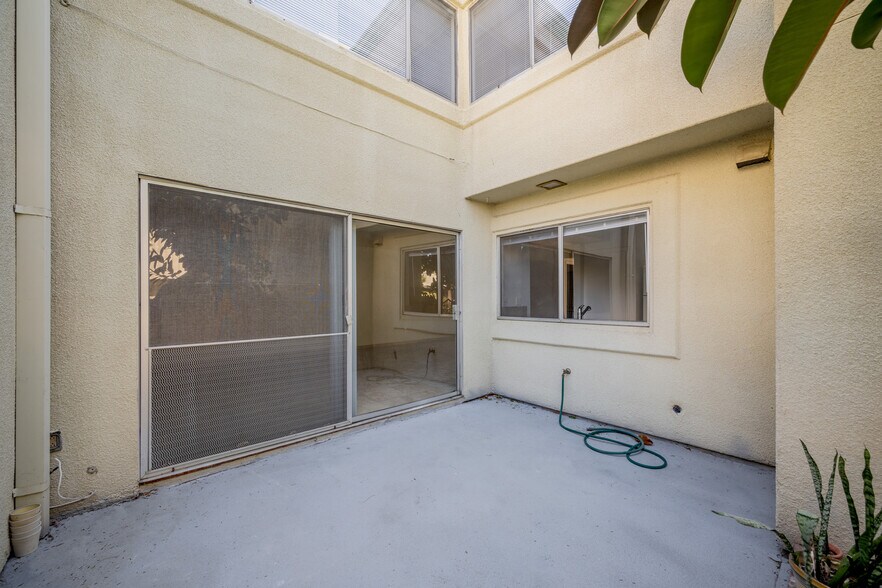 Building Photo - 18504 Mayall St