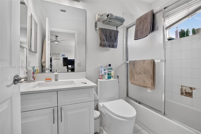 Building Photo - 981 Waterside Cir