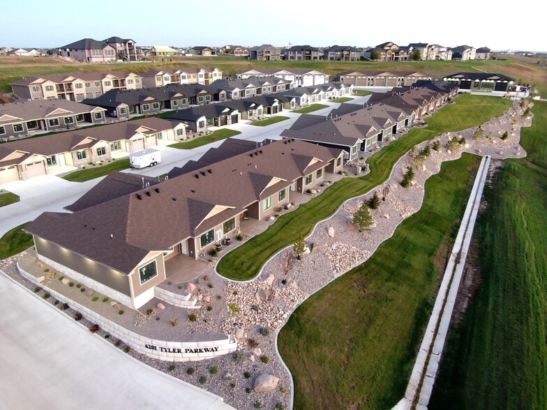 Building Photo - 6201 Tyler Pky