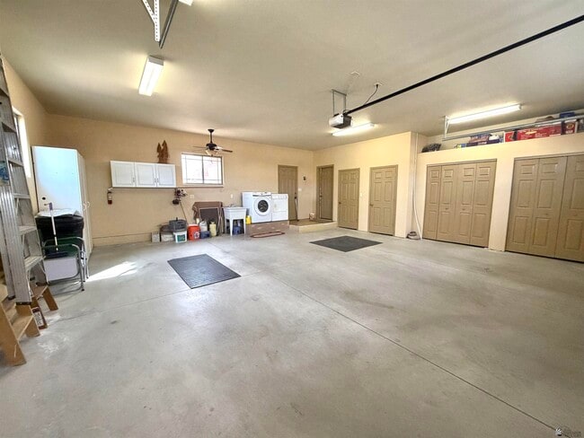 Building Photo - 14341 E 54th St