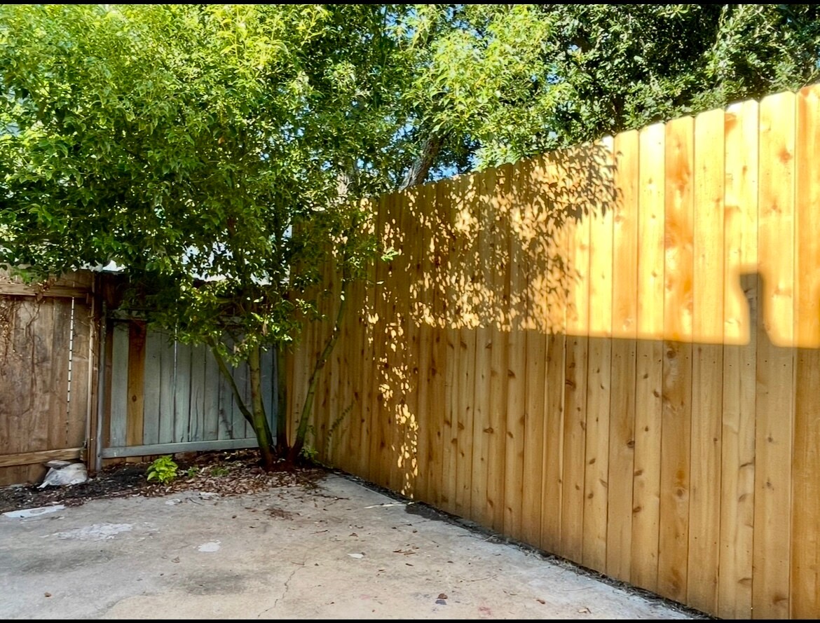 private patio - 3817 Cleveland Ave