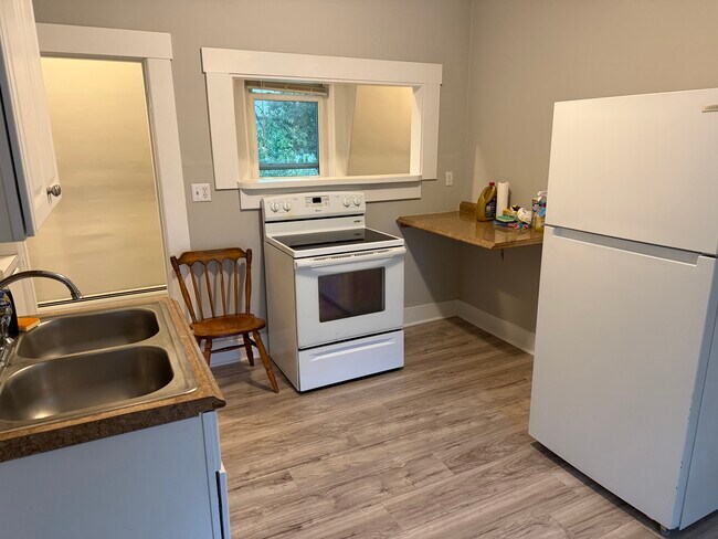 Building Photo - 60 Summer St