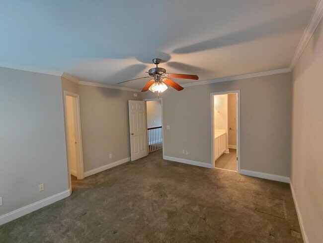 Building Photo - 300 Hampton Forest Dr