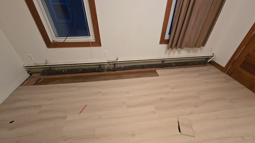 Building Photo - 70 Broad St